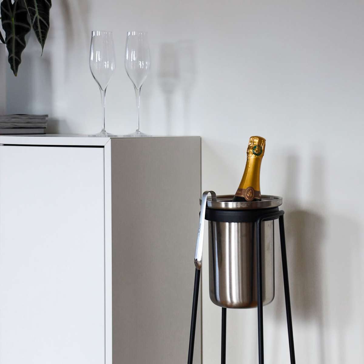 Patio Accessory Stand Ø14 + Wine Cooler