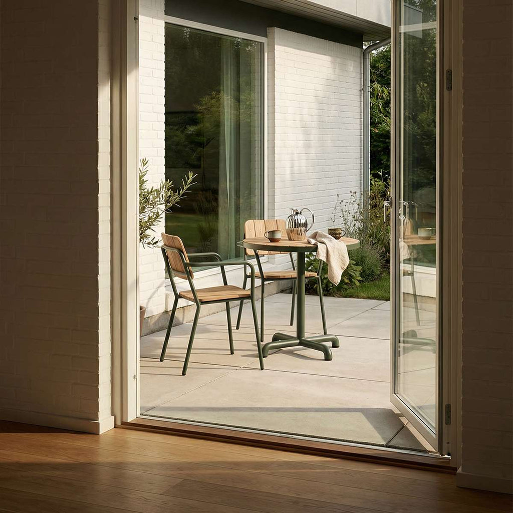Kirra Cafe Table & 2 Kirra Patio Chair