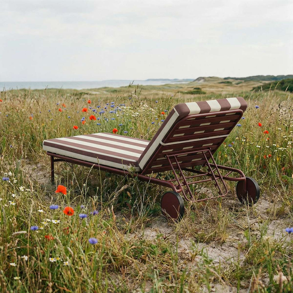Mollis Sunbed